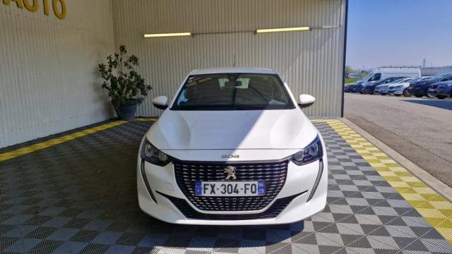 Peugeot 208 image 8