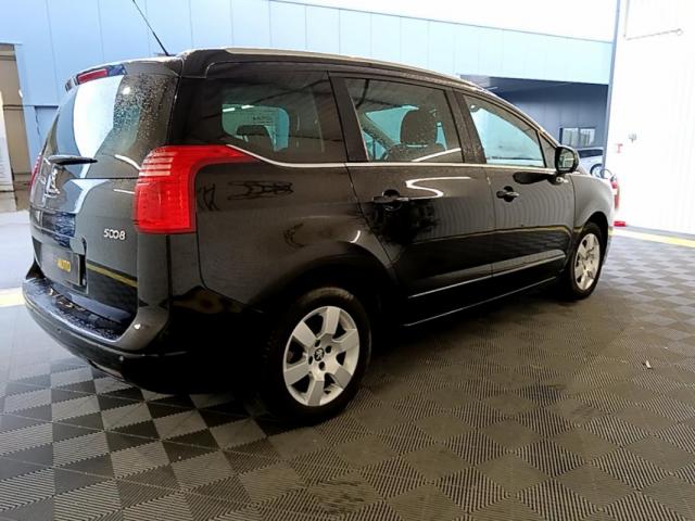 Peugeot 5008 image 5