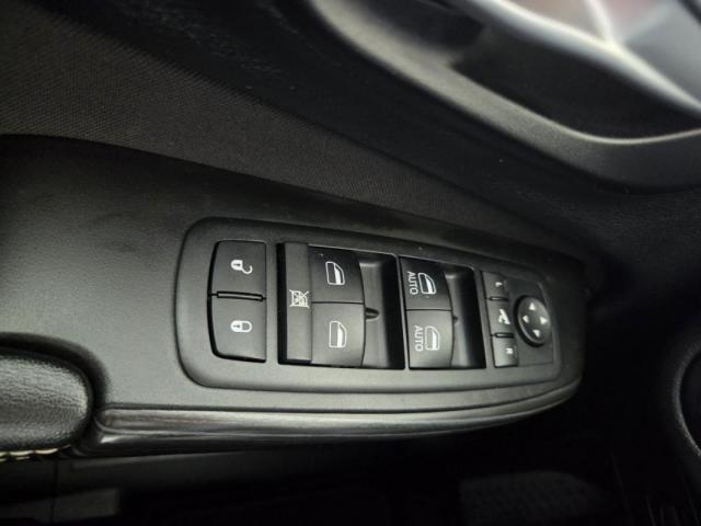 Jeep Cherokee image 6
