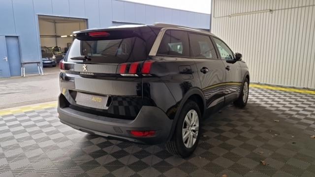 Peugeot 5008 image 6
