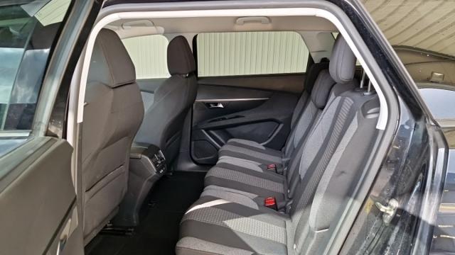 Peugeot 5008 image 2