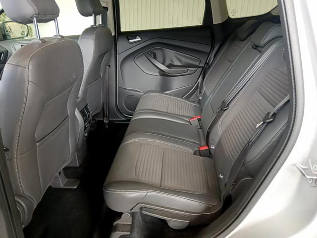 Ford Kuga image 2