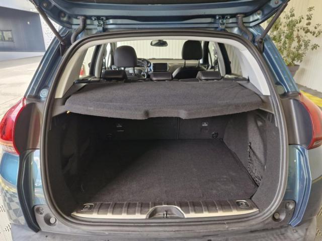 Peugeot 2008 image 8