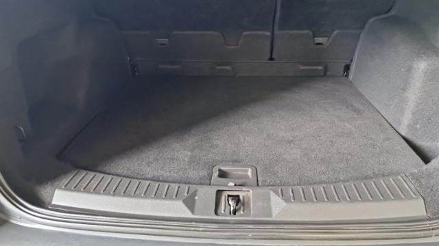 Ford Kuga image 1