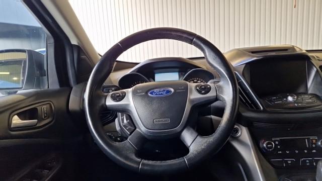 Ford Kuga image 5