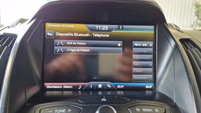 Ford Kuga image 2