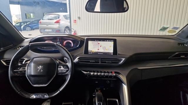 Peugeot 3008 image 2