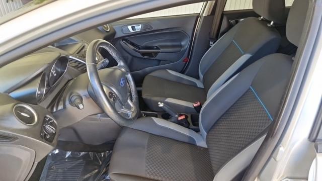 Ford Fiesta image 9