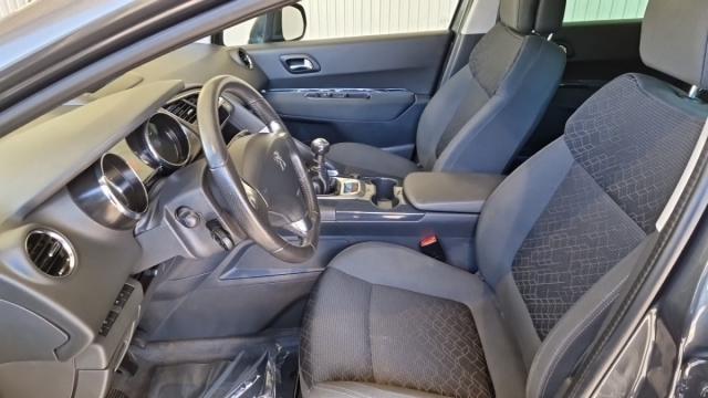 Peugeot 3008 image 1