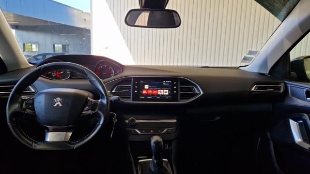 Peugeot 308 image 8