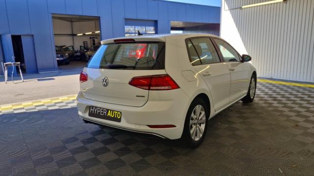 Volkswagen Golf image 6