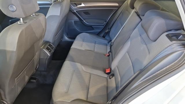Volkswagen Golf image 2
