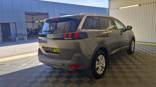 Peugeot 5008 image 4