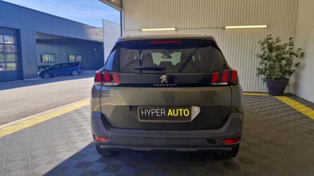 Peugeot 5008 image 3