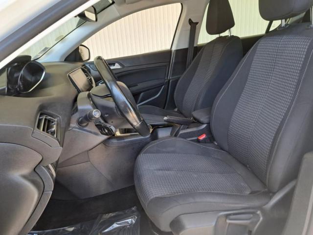 Peugeot 308 image 1