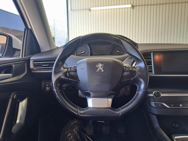 Peugeot 308 image 6