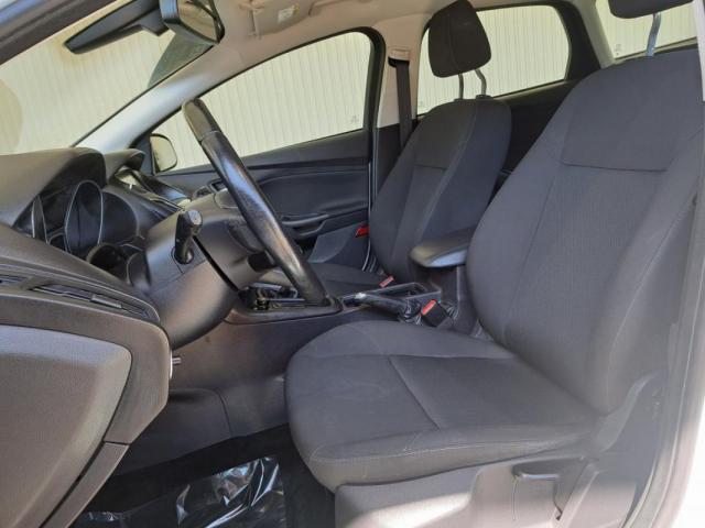 Ford Focus image 9