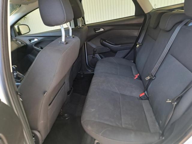 Ford Focus image 8