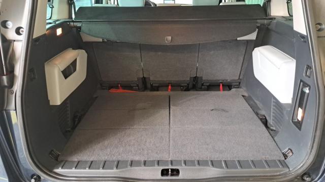 Peugeot 5008 image 8