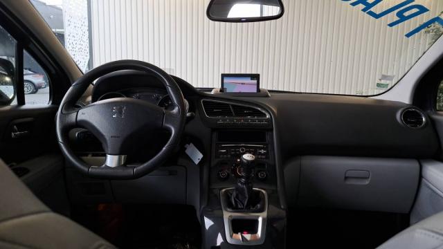 Peugeot 5008 image 6
