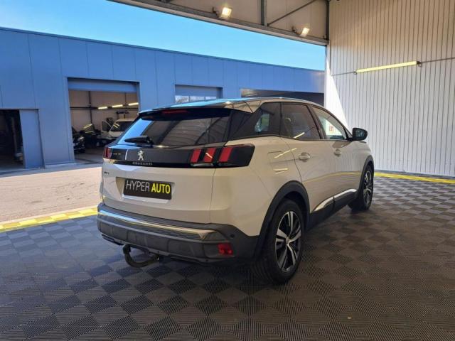 Peugeot 3008 image 2