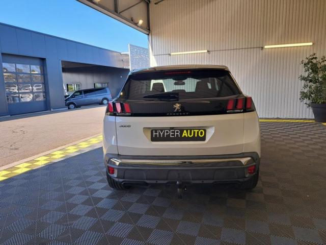 Peugeot 3008 image 1