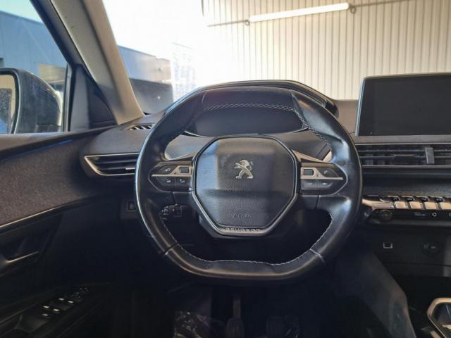 Peugeot 3008 image 3