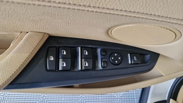 Bmw X4 image 2