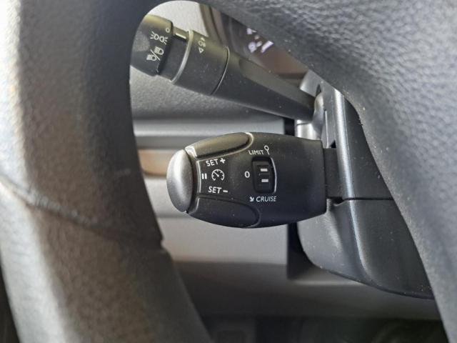 Citroen Jumpy image 3