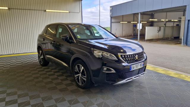 Peugeot 3008 image 1