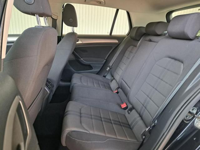 Volkswagen Golf image 2