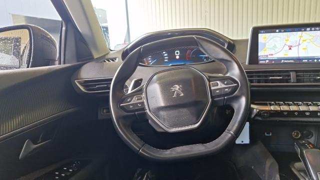 Peugeot 3008 image 2