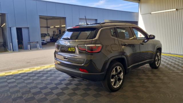 Jeep Compass image 5