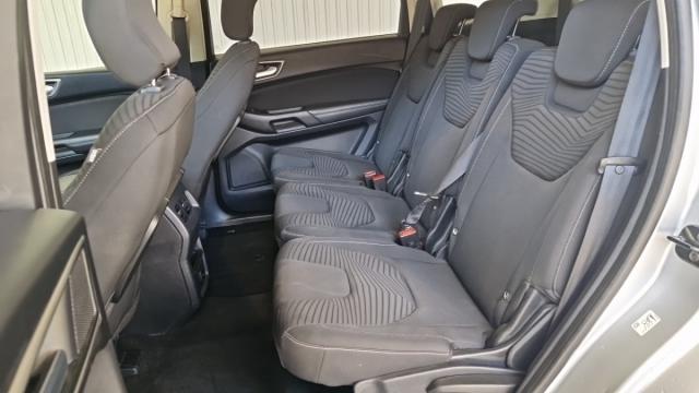 Ford S-Max image 3