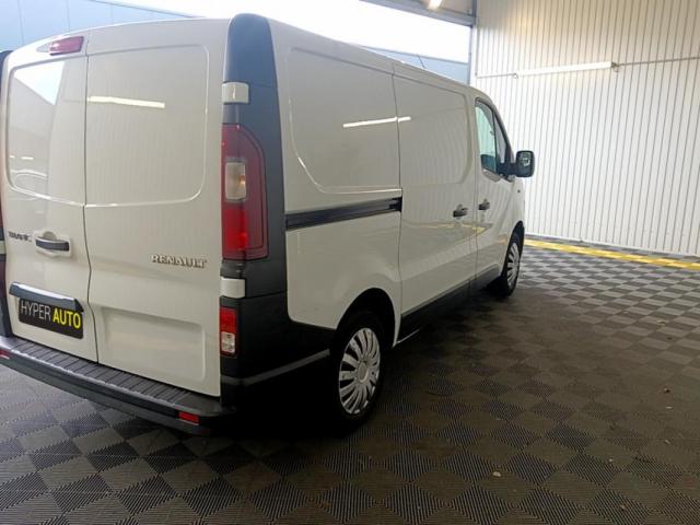 Renault Trafic image 8