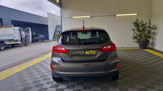 Ford Fiesta image 8