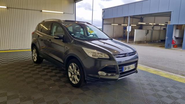 Ford Kuga image 1