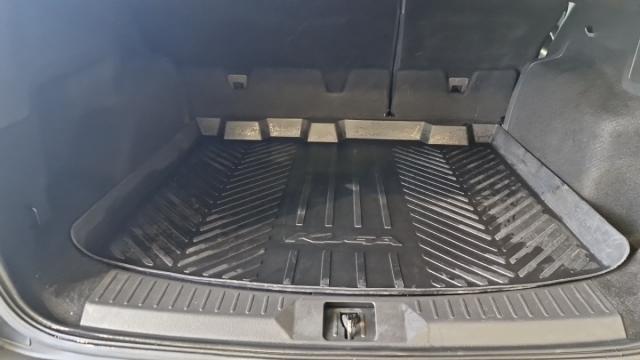 Ford Kuga image 3