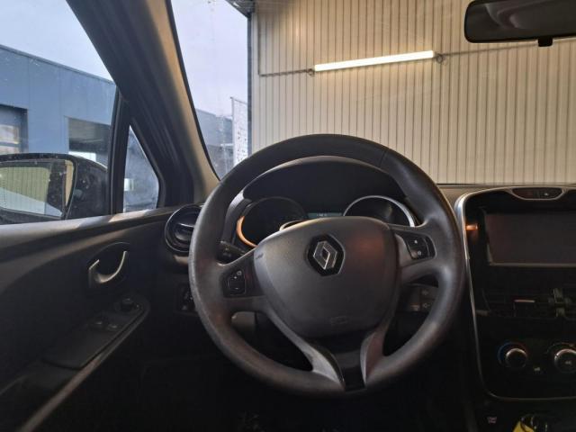 Renault Clio image 8