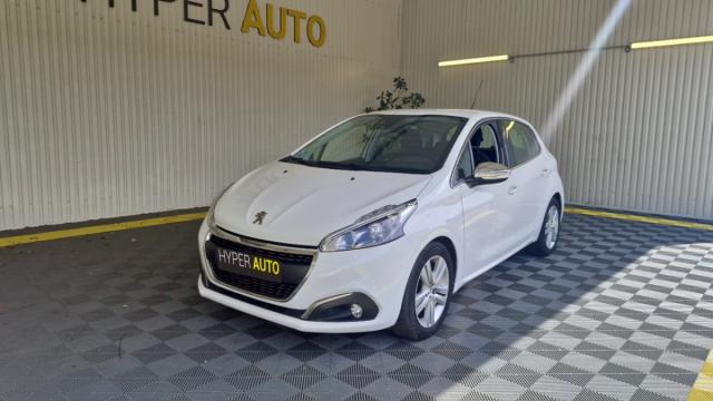 Peugeot 208 image 8