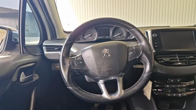 Peugeot 208 image 3