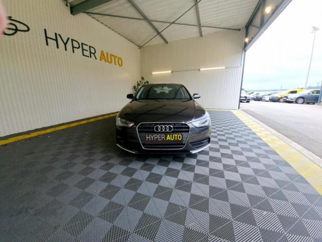 Audi A4 image 2