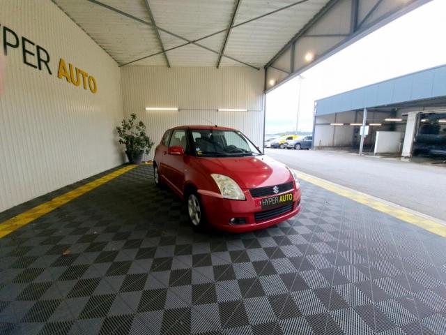 Suzuki Swift image 9