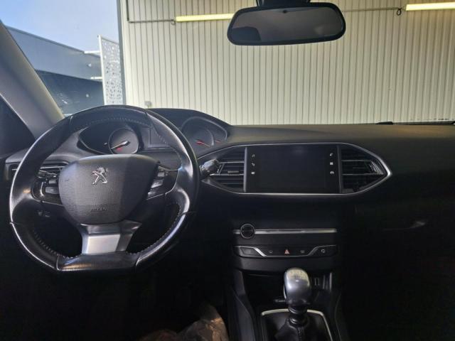 Peugeot 308 image 3