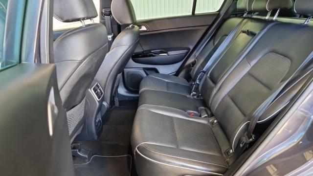 Kia Sportage image 6