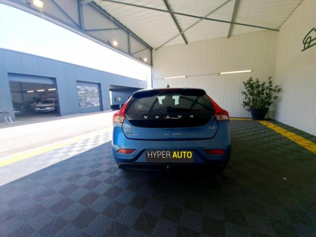 Volvo V40 image 9