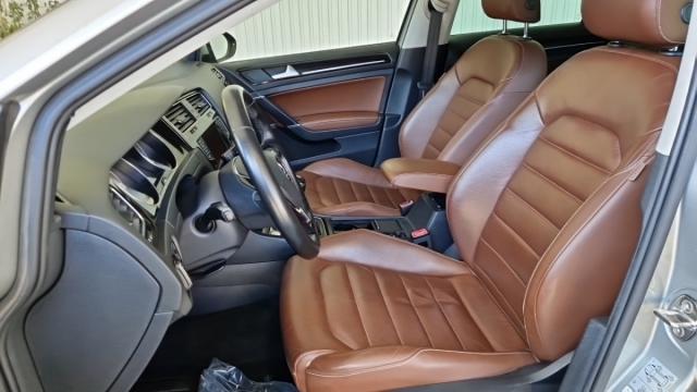 Volkswagen Golf image 8