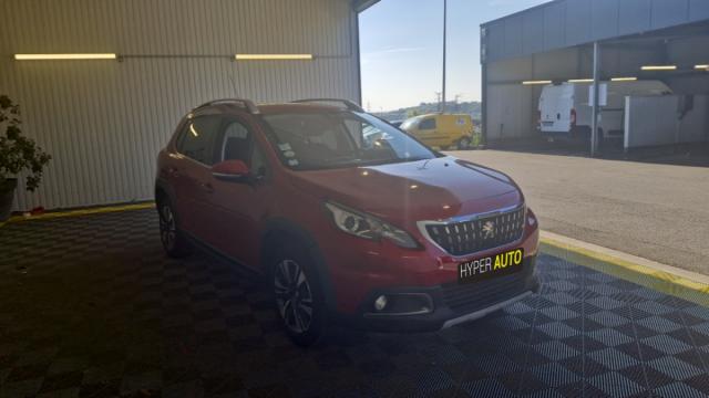 Peugeot 2008 image 2