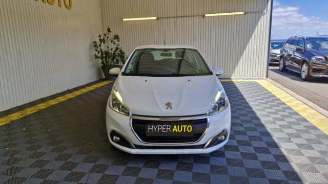 Peugeot 208 image 1