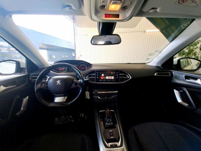 Peugeot 308 image 2